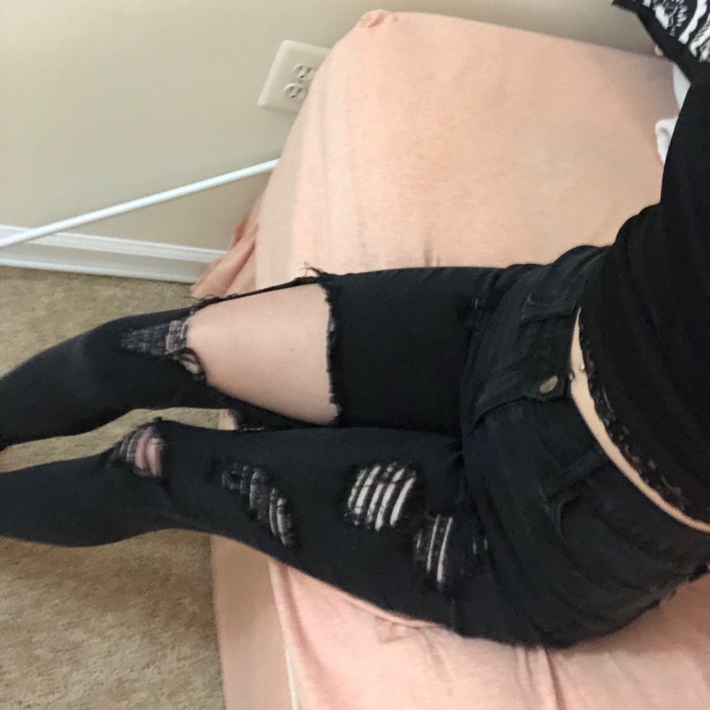 Fashion nova black ripped jeans